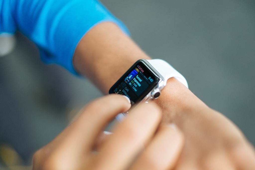Pourquoi opter pour une montre connectée avec carte SIM ?